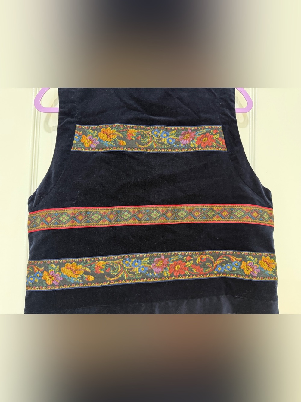 All Week Long Tapestry Trim Velvet Vest Size Large Boho Southwestern Cottagecore - Picture 5 of 5